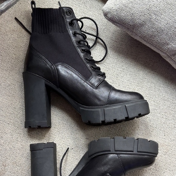 Aldo Chunky Heel Ankle Boots - Picture 6 of 8